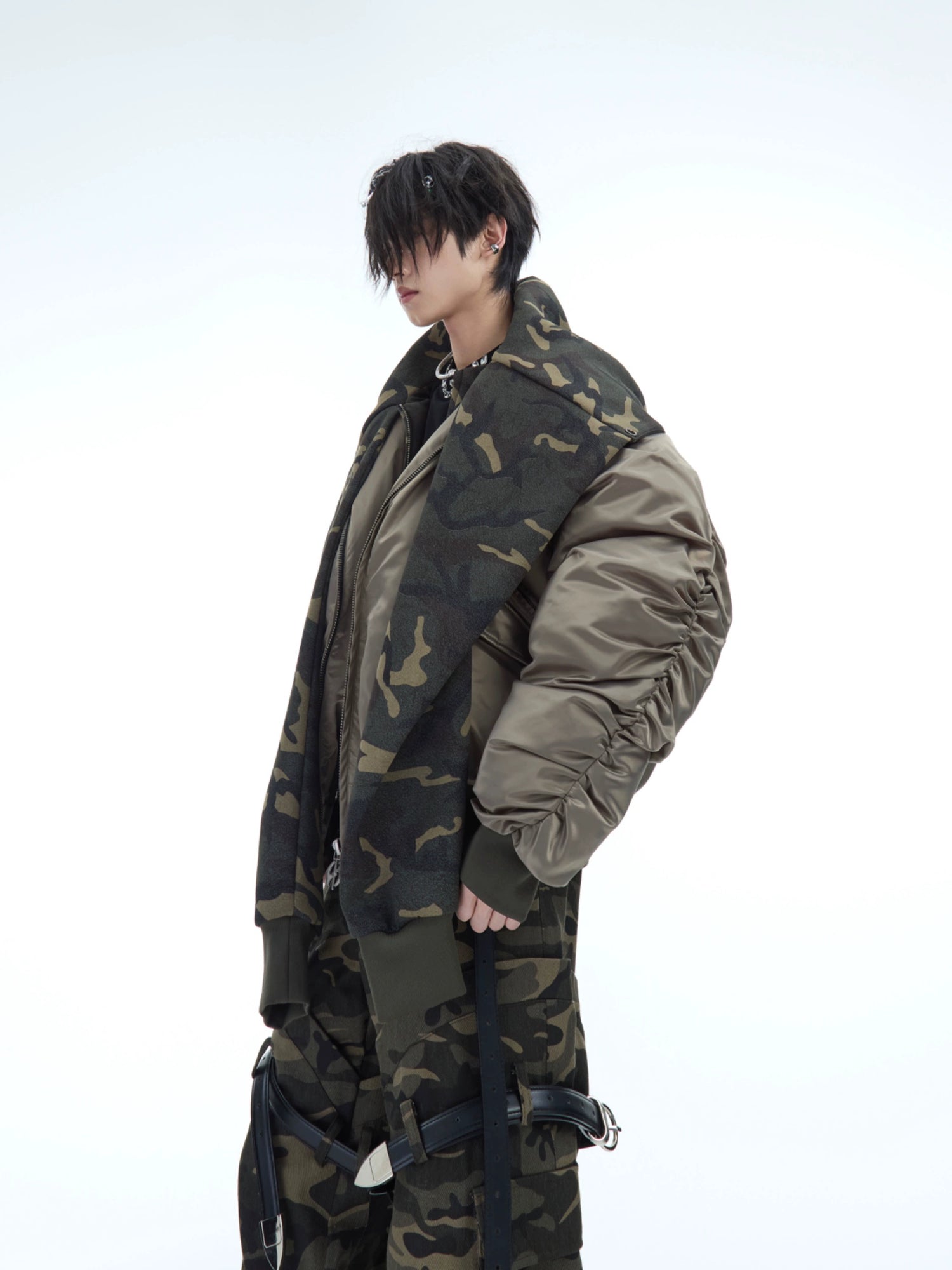 【ARGUECULTURE】Camouflage Hooded Flight Jacket