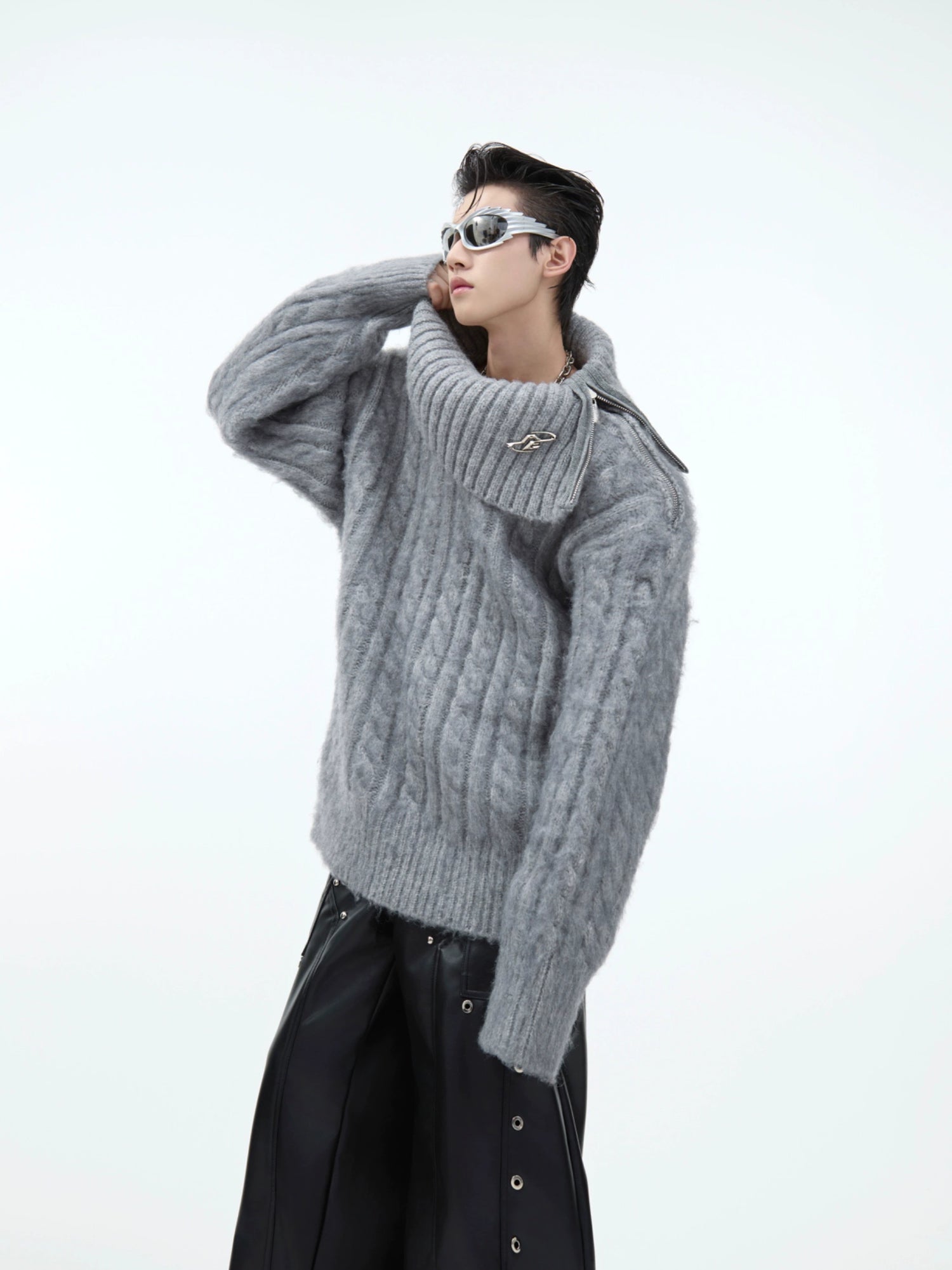 【ARGUECULTURE】Soft Plush Turtleneck Sweater