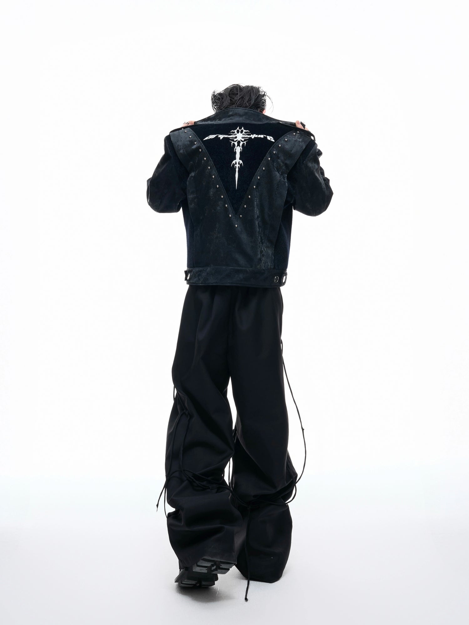 【ARGUECULTURE】Razor Eye Studded Snake Leather Jacket