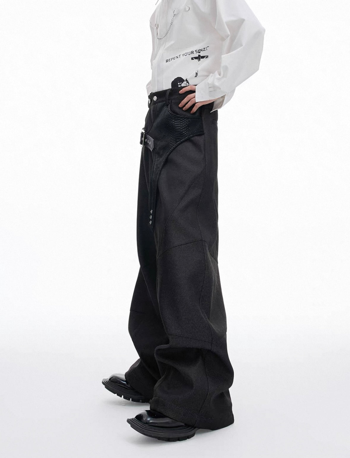 【ARGUECULTURE】Crocodile Leather Patchwork Pants