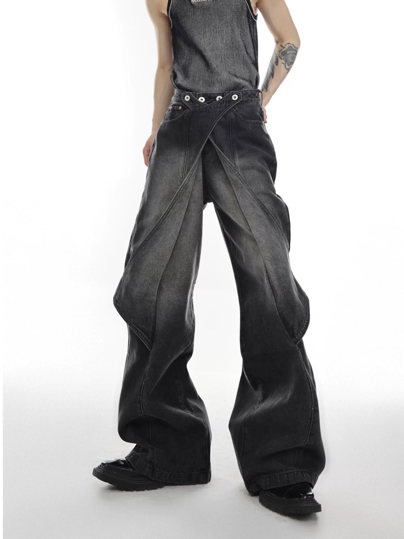 【ARGUECULTURE】Old Wash Cutout Jeans
