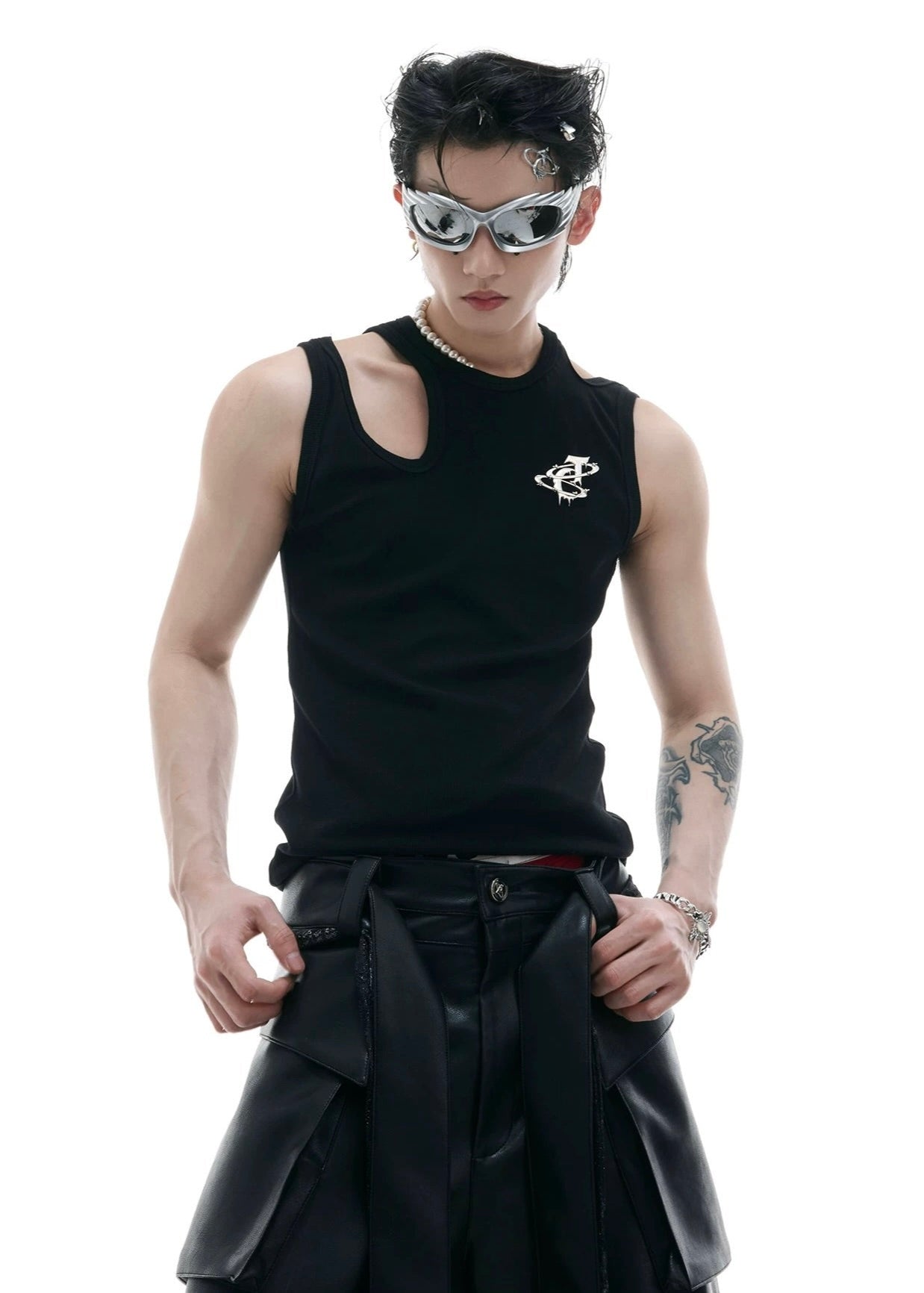 【ARGUECULTURE】Hollow-Back Metal Heart Tank