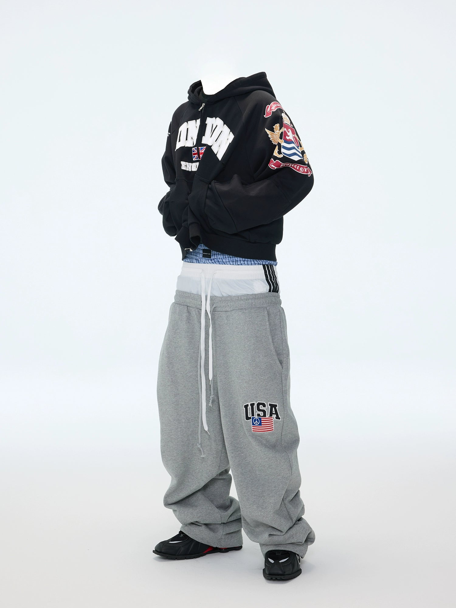 【ASTT】Embroidered Flag Graphic Hoodie