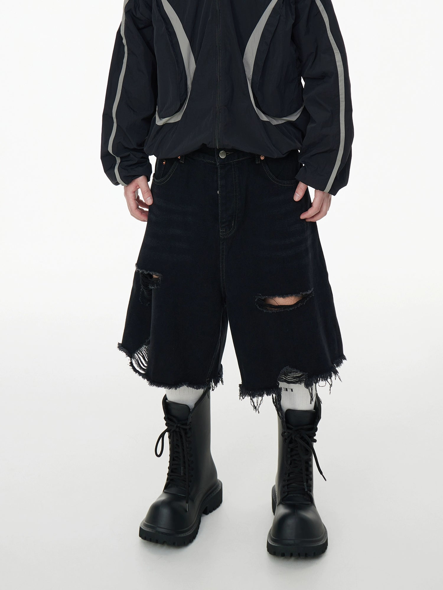 【ASTT】Triple Stripe Washed Fringe Shorts