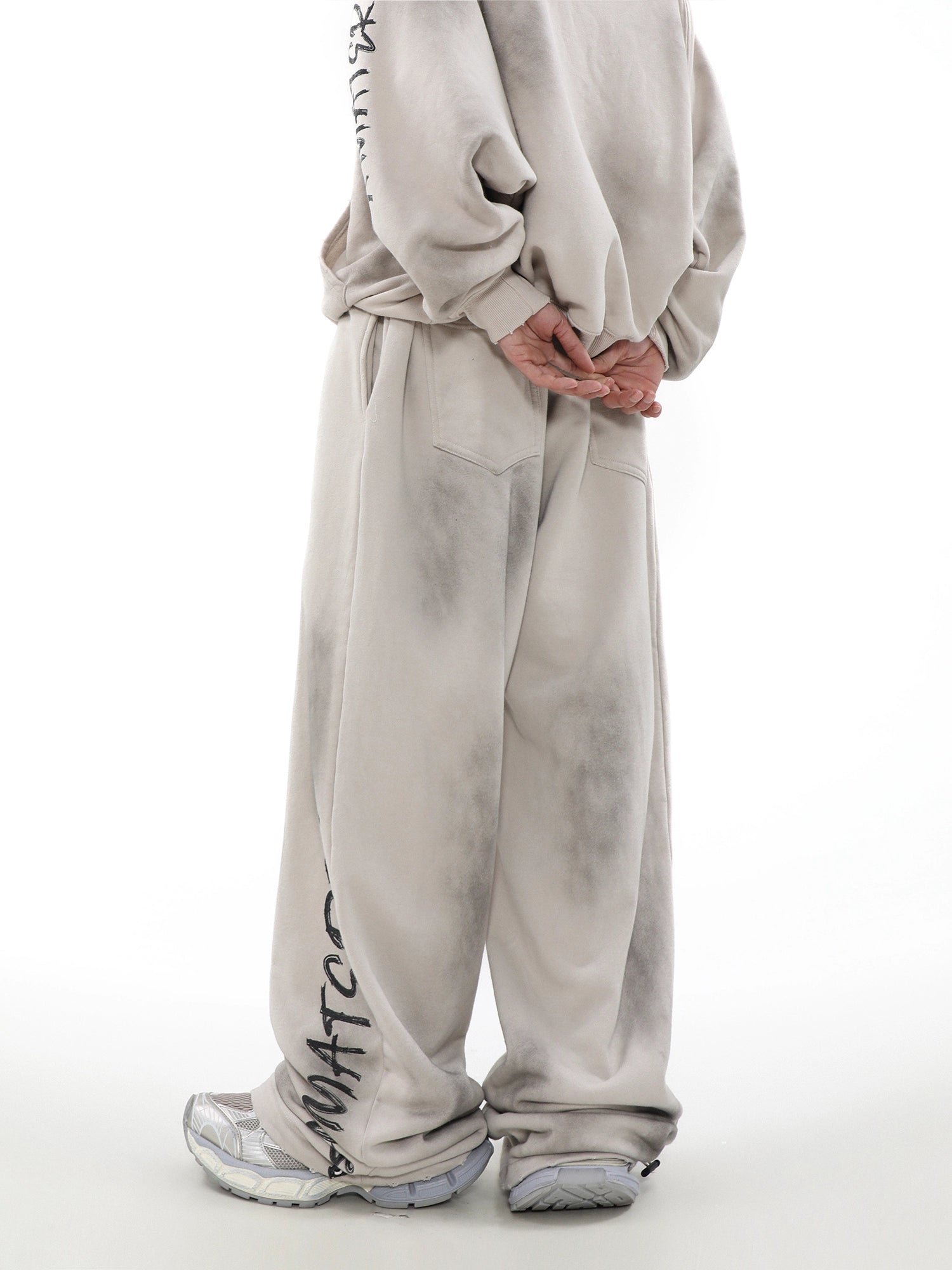【MRNEARY】Dirty Wasteland Graffiti Sweatpants